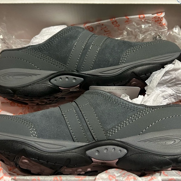 🌹New Easy Spirit Slip-On Shoes🌹 - Picture 5 of 10